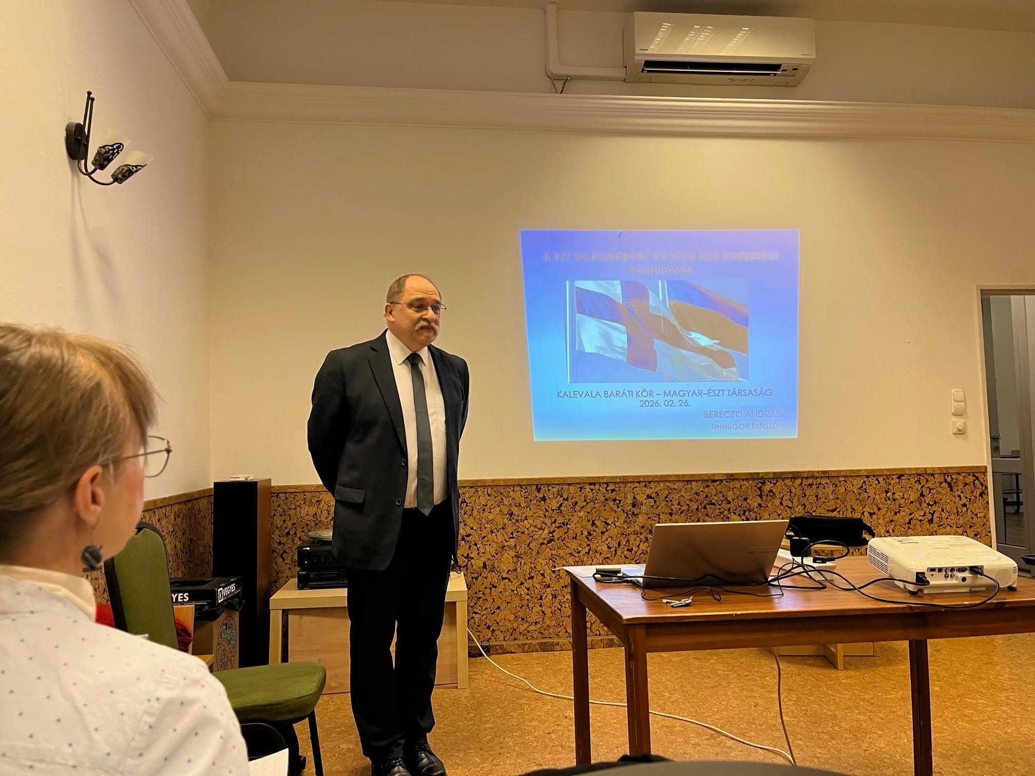 Bereczki András előadása az észt autonómiatörvényről